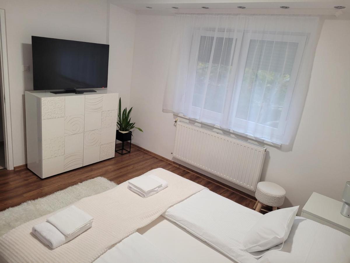 Matrix Apartman Bekescsaba Exteriör bild